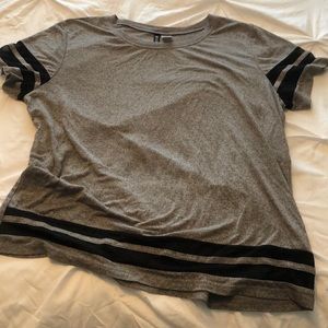 Mesh lined comfy T-shirt